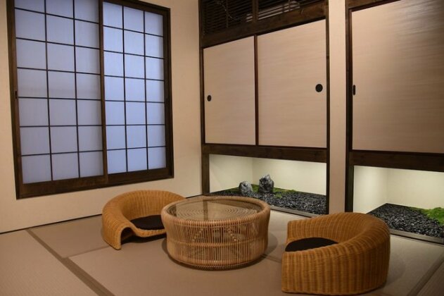 Chika Yuki - Photo2