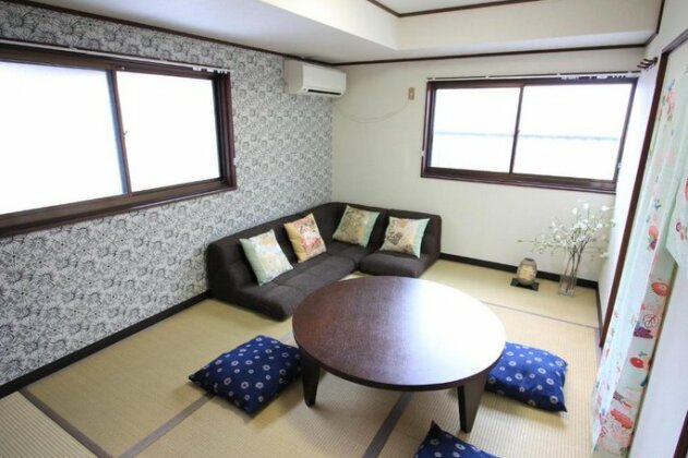 HOSTEL TEN with Japanese sake BAR - Photo3
