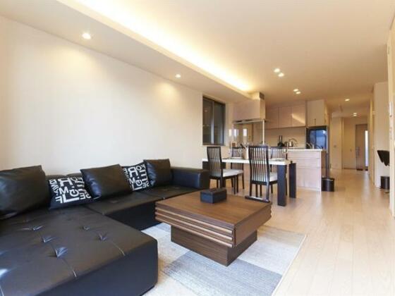 Kyoto river side modern House - Photo2