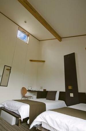 Sandal Wood - Photo5