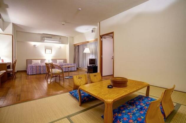 Hotel Yugaf Inn Bise - Photo2