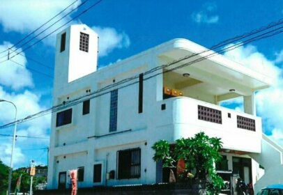 Marine & Guest House Chura
