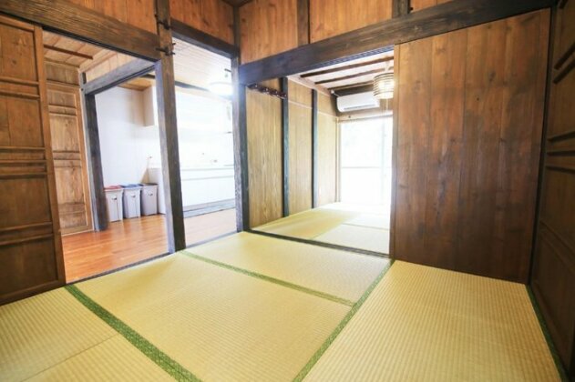 Ryukyukominka Shinasaki - Photo2