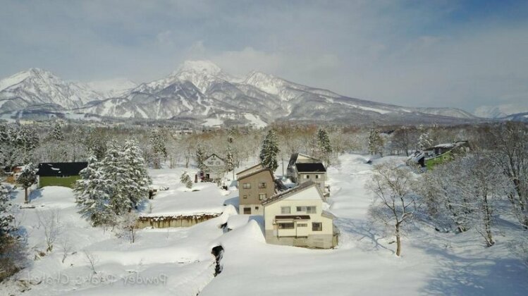 Powder Peaks Chalet - Photo2