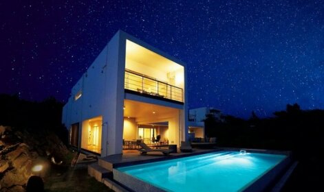 Feliz Villa Suite Nago