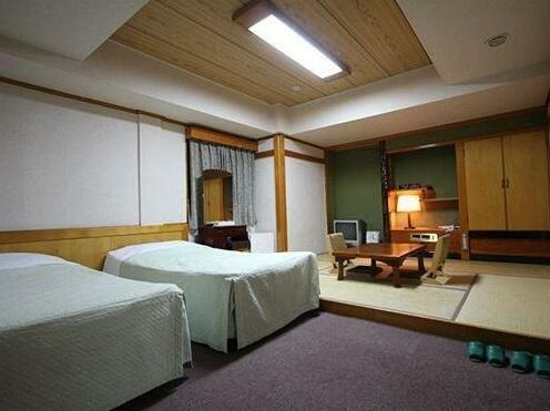 Okinawa Sunplaza Hotel - Photo4