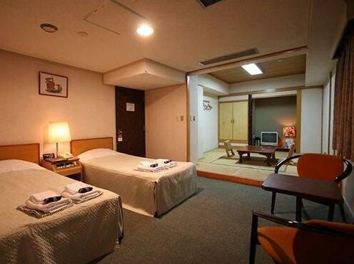 Okinawa Sunplaza Hotel - Photo5
