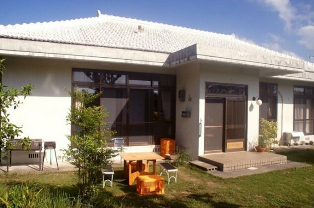  Photo 2