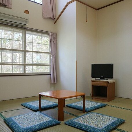 Pension AIOI - Photo4