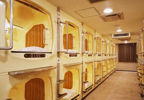 Sauna and Capsule Hotel Hollywood - Photo2