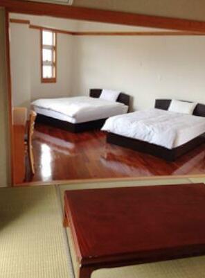Onna Lodge - Photo2