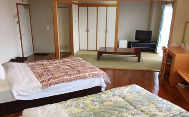 Onna Lodge - Photo4