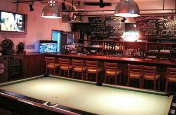 Pink Marlin Club - Photo2