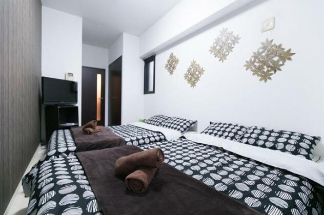 KR LF3 2Bed Apartment in Nipponbashi