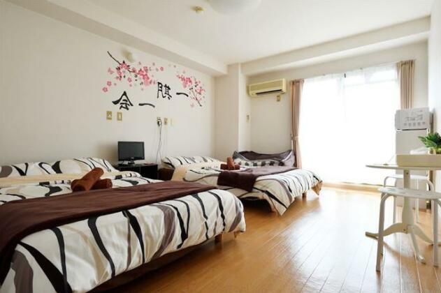 KR NW1 2 Bed Apartment in Namba - Photo2