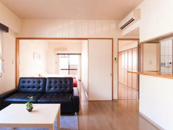 MI 2 Bedroom Apartment near Namba Daikokucho No 1