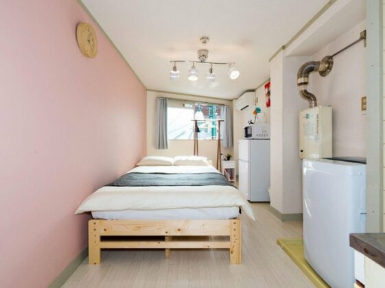 R3 Studio Apartment on 2F near Osaka Castle 23B