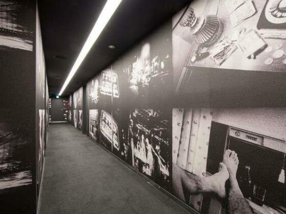 Rock Star Hotel - Photo5