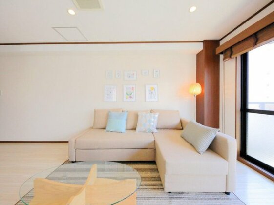 XS 3 Bedroom Apartment near Shinsaibashi S100