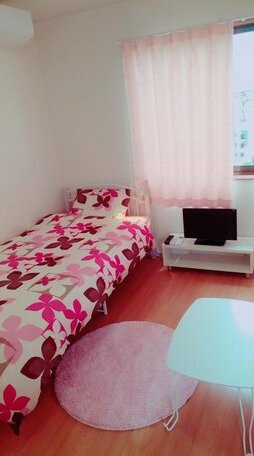 Rainbow guesthouse Female only - Photo3