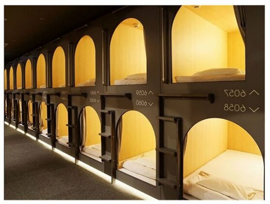 Capsule Hotel City Cabin by Nikoh Refre Male Only - Photo2
