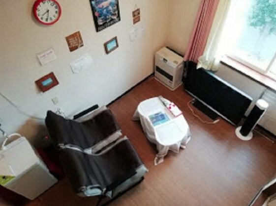 Sunny Room/5min from Subway and Airport Bus - Photo2
