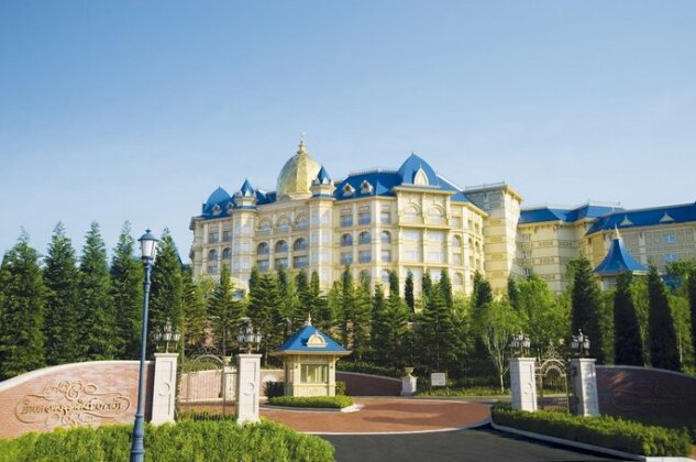 Tokyo Disneyland Hotel