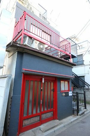 YOKO House - Hostel