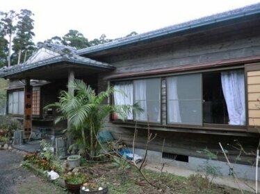 Sudomari Minshuku Waraku Yakushima