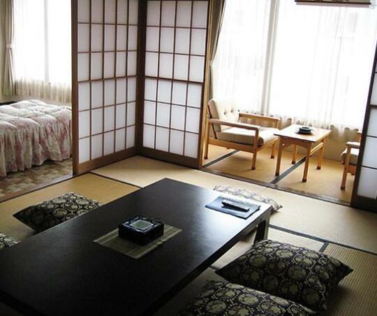Hotel & Resort Kiyomizu Bozanso - Photo2