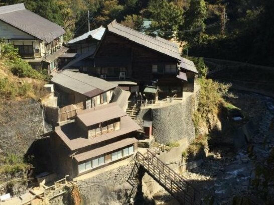 Jigokudani Onsen Korakukan