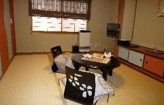 Tawaraya With Open Air Stone Bath Surrounded By Garden Ryokan - Photo2