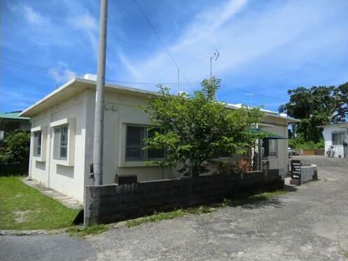 Yomitan Village Backpackers - Photo2