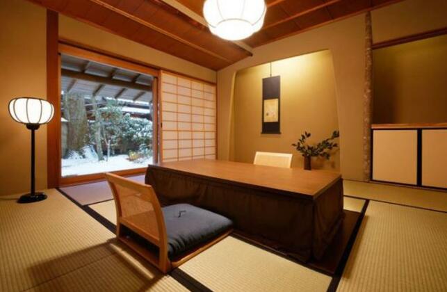 Kamenoi Besso - Photo5