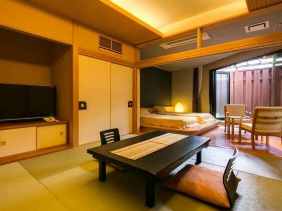 Hotel Shiroyama Ryokan - Photo5