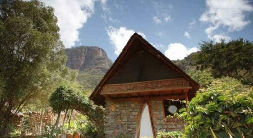 Desert Rose Lodge