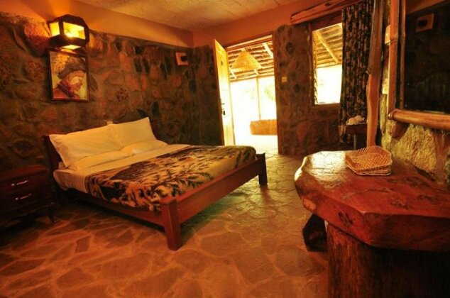 Naiberi River Campsite & Resort - Photo4