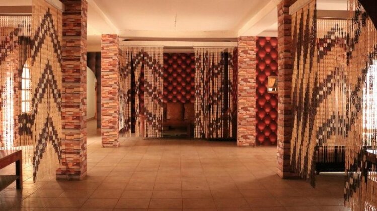 Empeut Resort & Spa - Photo4