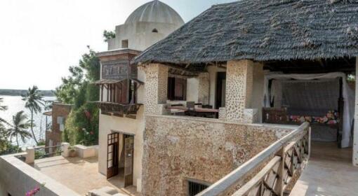 Mama Daktari House