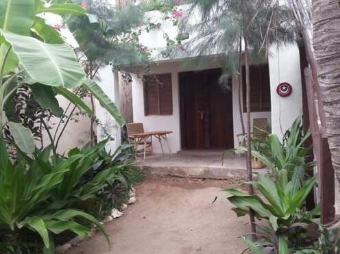 Seafront Guesthouse - Photo2