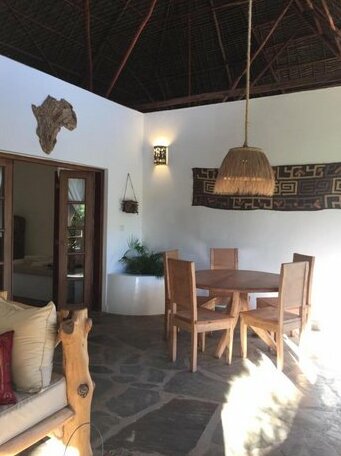 Villa Tsavo with swimming pool/close to the beach - Photo3