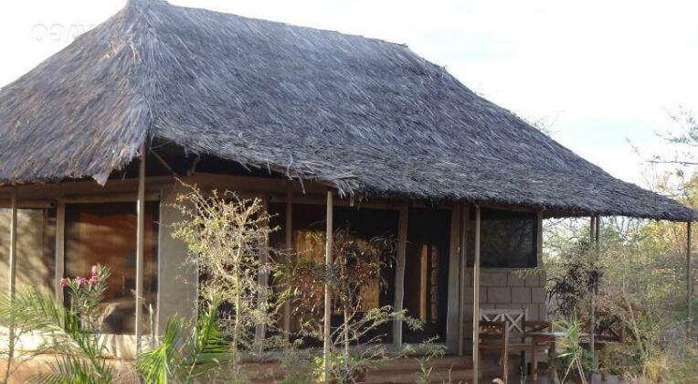 Ikweta Safari Camp - Photo3