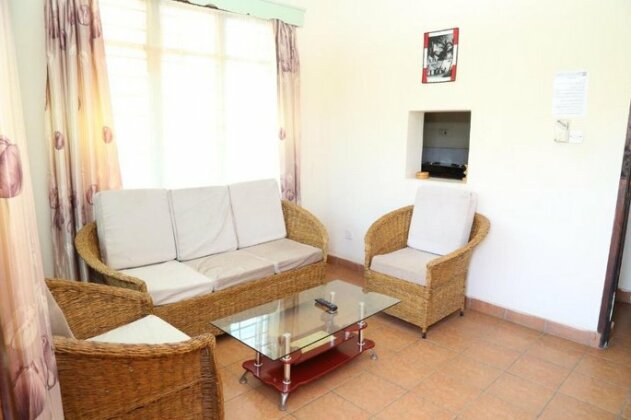 Merry Villa Hotel & Apartments - Photo4