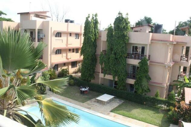 Pinebreeze Holiday Resort - Photo2