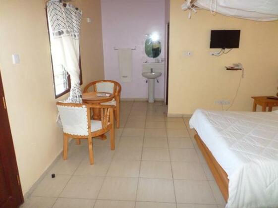 Pinebreeze Holiday Resort - Photo4