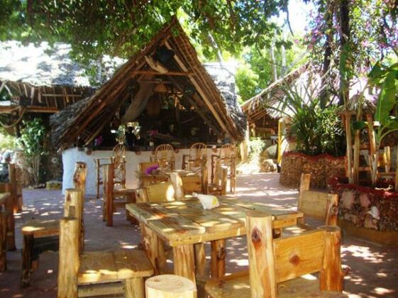 The Beach - Bar Restaurant & Camp Lodge