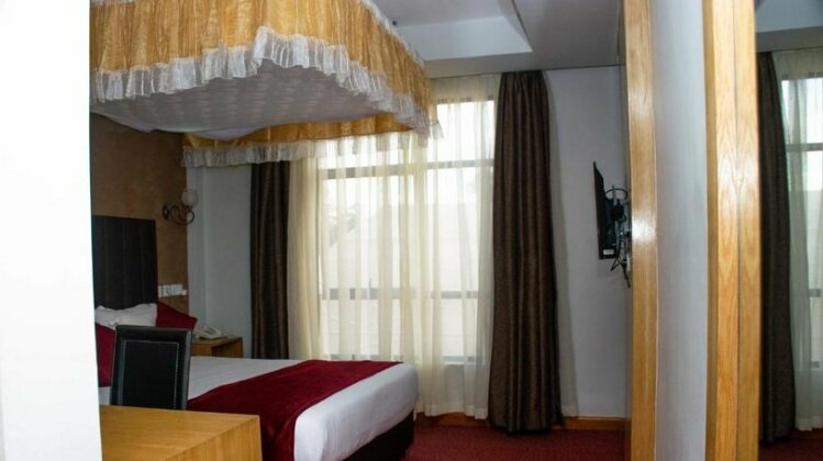 Amelia Hotel Karen - Photo2