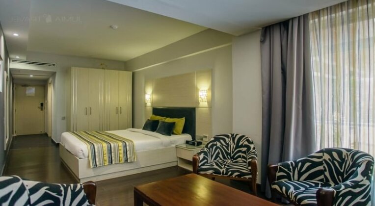 Cloud Hotel & Suites - Photo4