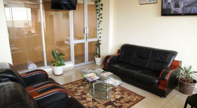Diamond Plaza Apartments - Photo2