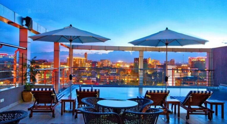 Golden Tulip Hotel - Photo2